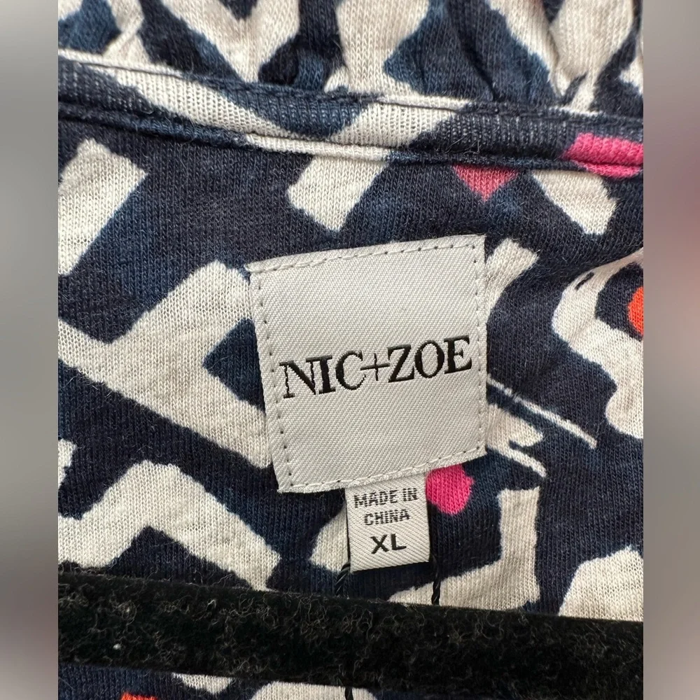 NIC and ZOE INDIGO ANGLES TOP NWT XL - Picture 2 of 7